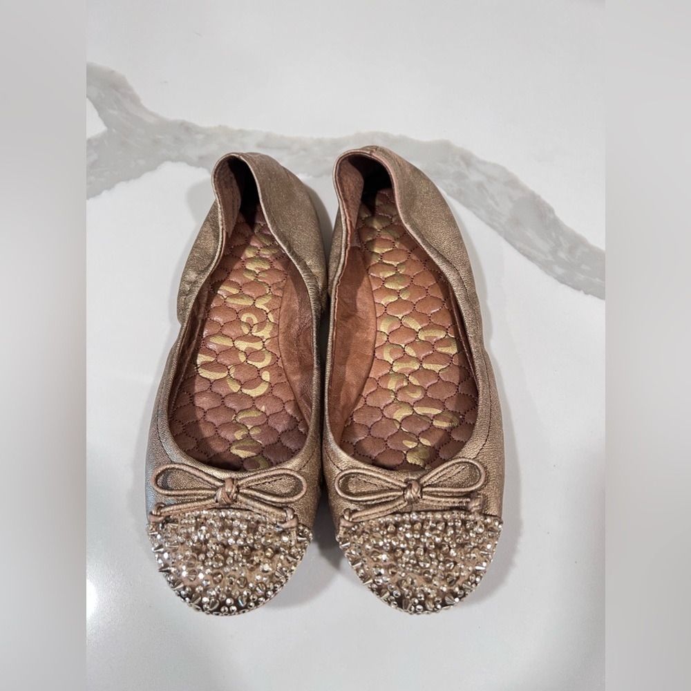 Sam Edelman Gold Loafers with Elegant Flat Design